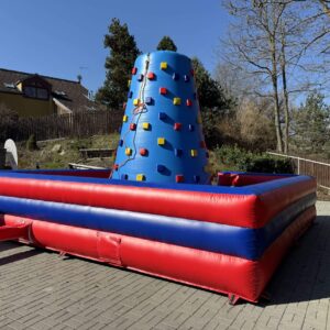 Nafukovaci Horolezecka Stena 6