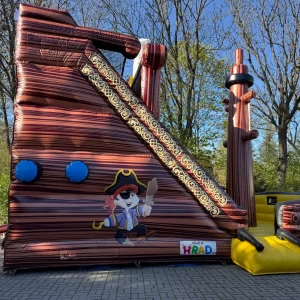 Skákací hrad Pirátská loď