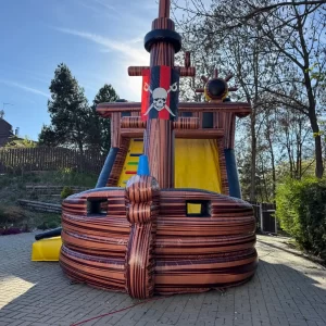 Skákací hrad Pirátská loď
